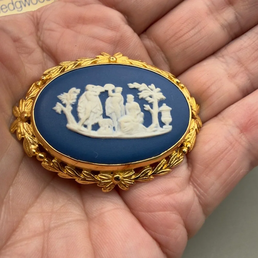 Wedgwood Brooch Blue Jasperware Gold Tone Floral Frame Neoclassical Made England